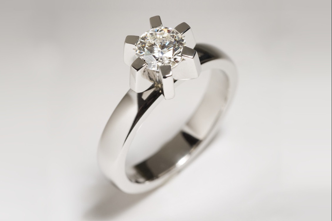 Rudolf Heltzel Bespoke Diamond Platinum Engagement Ring With 6 Claw Setting