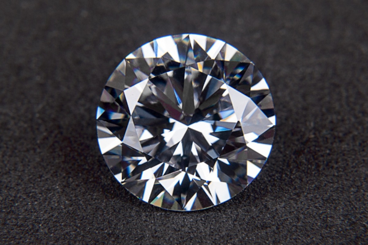Brilliant cut round diamond