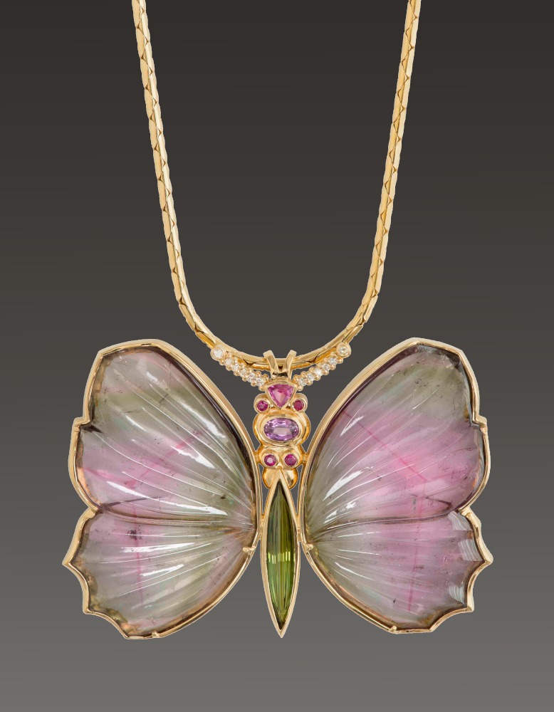 Rudolf Heltzel Tourmaline Butterfly II in 18ct yellow gold with yellow gold chain