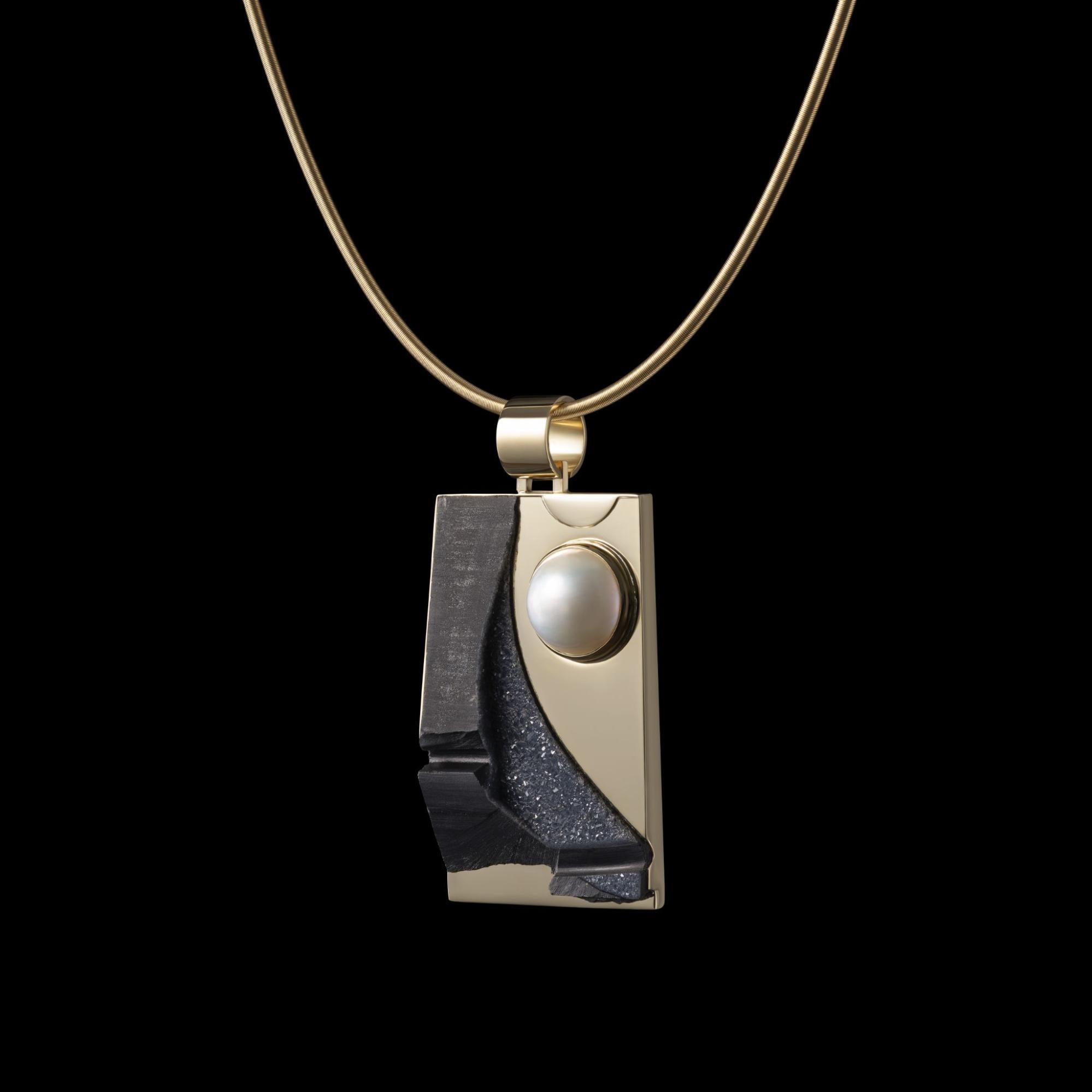 Handcrafted bespoke Rudolf Heltzel 18ct yellow gold pendant set with druzy and diamonds with yellow gold choker