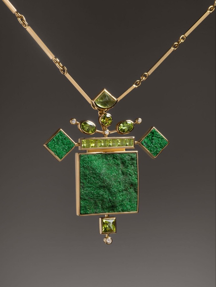Rudolf Heltzel Peridot and green druzy 18ct yellow gold pendant