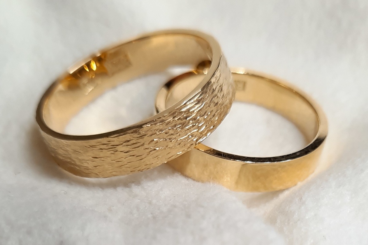 Handcrafted Rudolf Heltzel Wedding bands