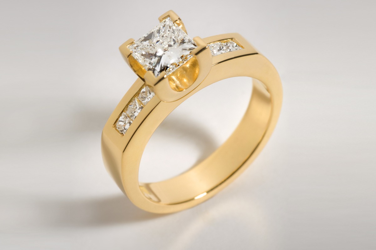 Rudolf Heltzel Princess Cut Diamond Platinum Engagement Ring With Channel Set Side Stones