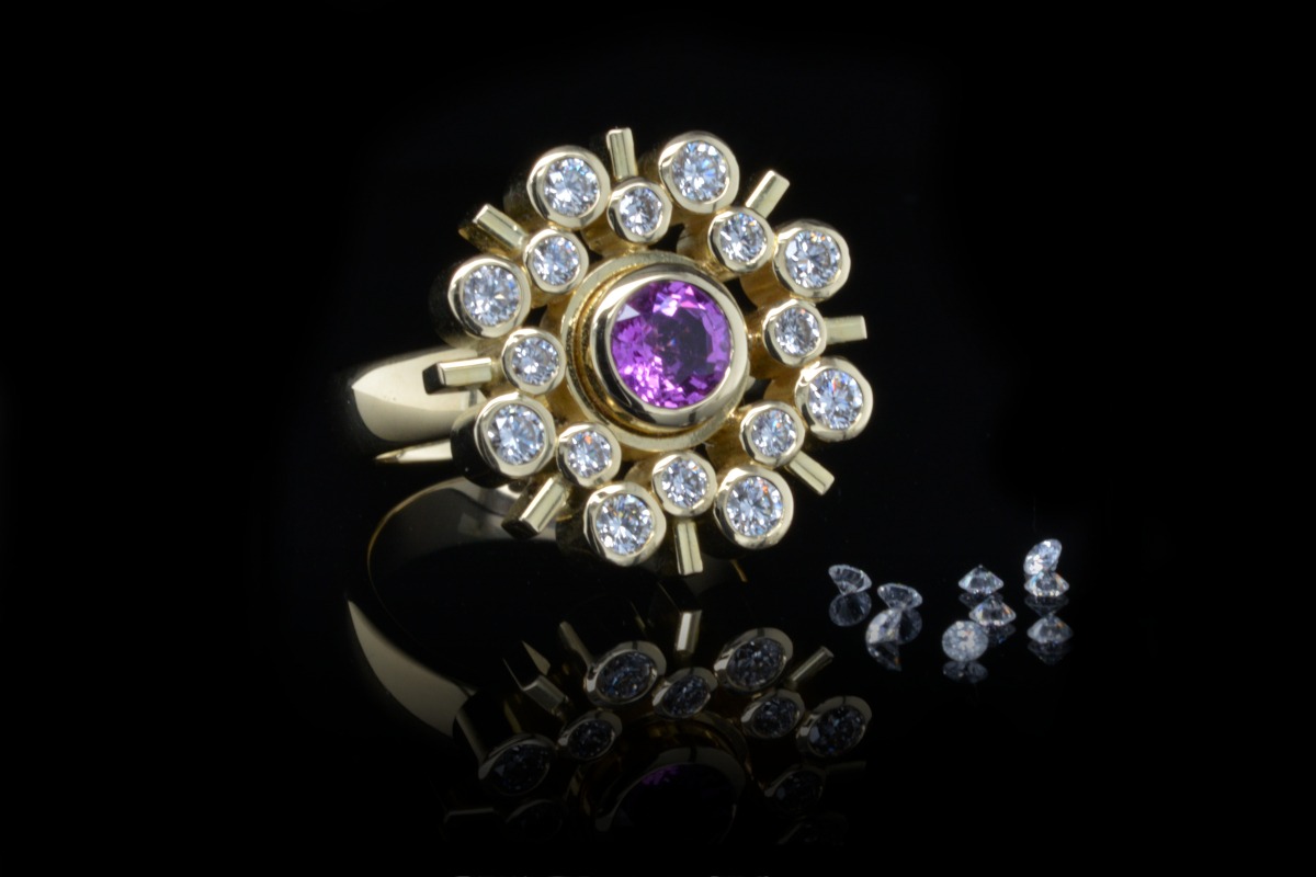 Rudolf Heltzel Diamond and amethyst Ring feature