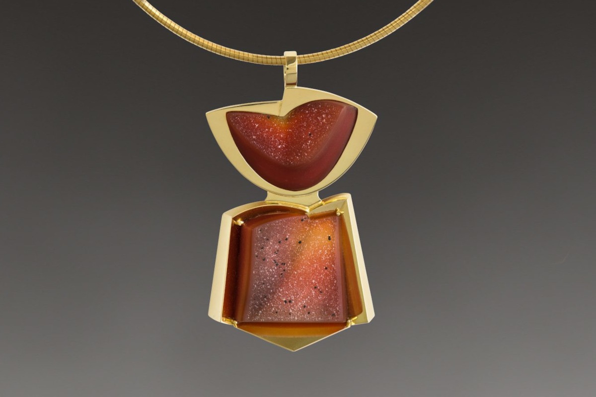 Rudolf Heltzel Druzy IV 18ct gold pendant on 18ct gold choker featuring 2 red carnelian druzy 17.5 and 35.5 lorenz-cut.