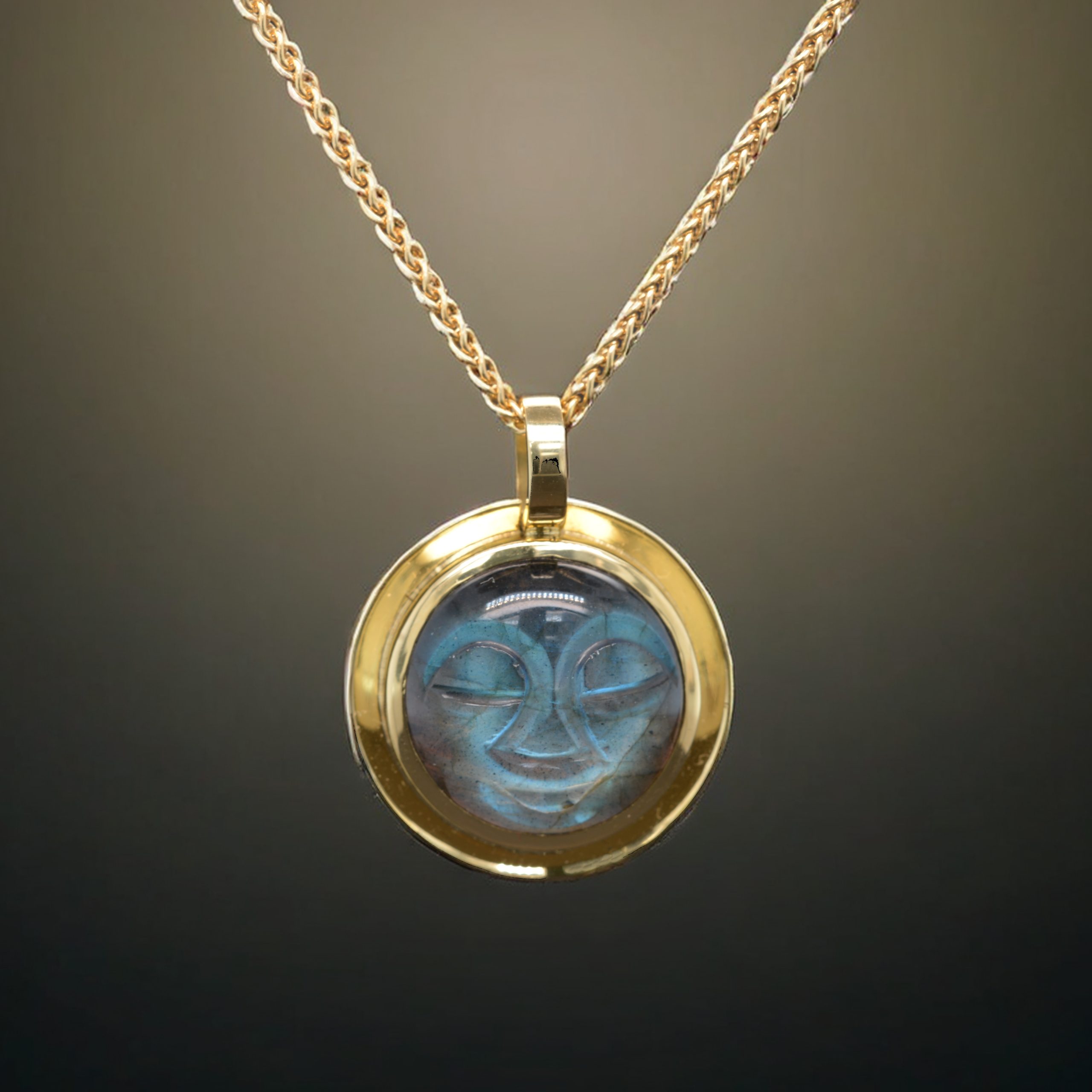 Handcrafted 18ct yellow gold Moonlit Labradorite Face Pendant