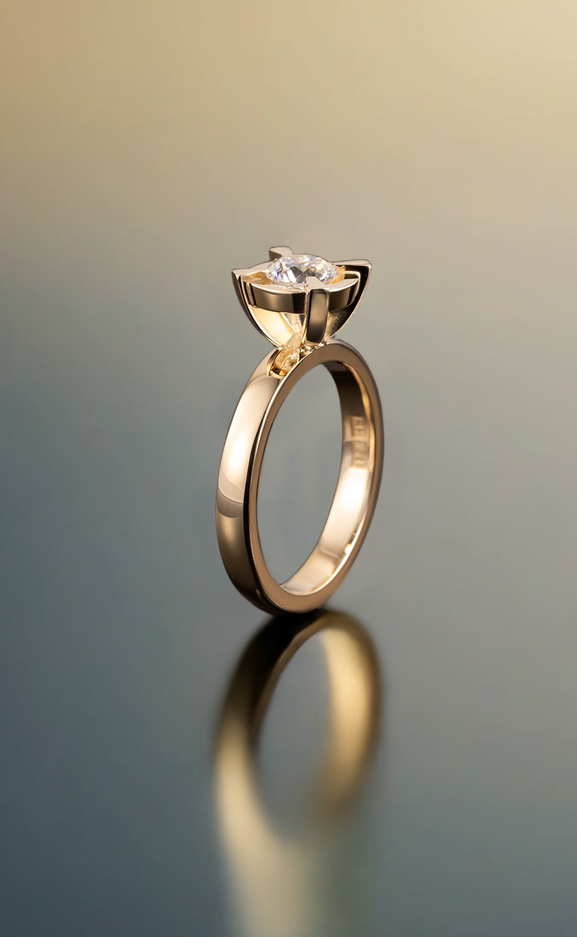 Rudolf Heltzel Sculpted Claw Diamond Solitaire Ring In Yellow Gold